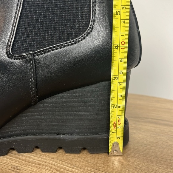 Universal Thread Linda Water Repellant Wedge Pull On Boots Black Sz 10 Chelsea - Picture 8 of 15